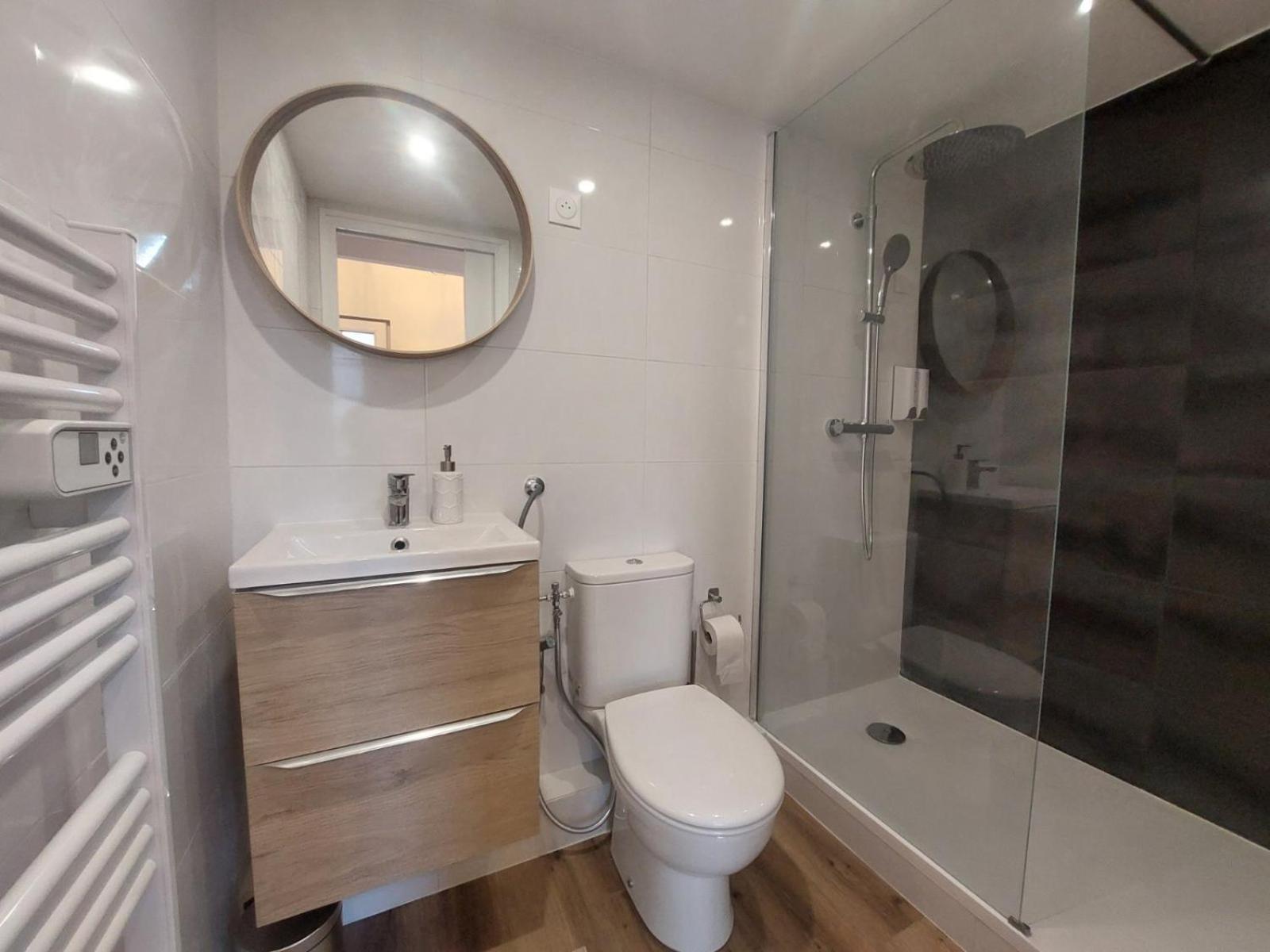 Apartment Charme, Originalite, -1 Minute Metro